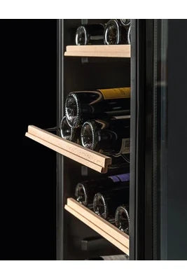 Cave de vieillissement La Sommeliere CTPNE147E 147 bouteilles Noir